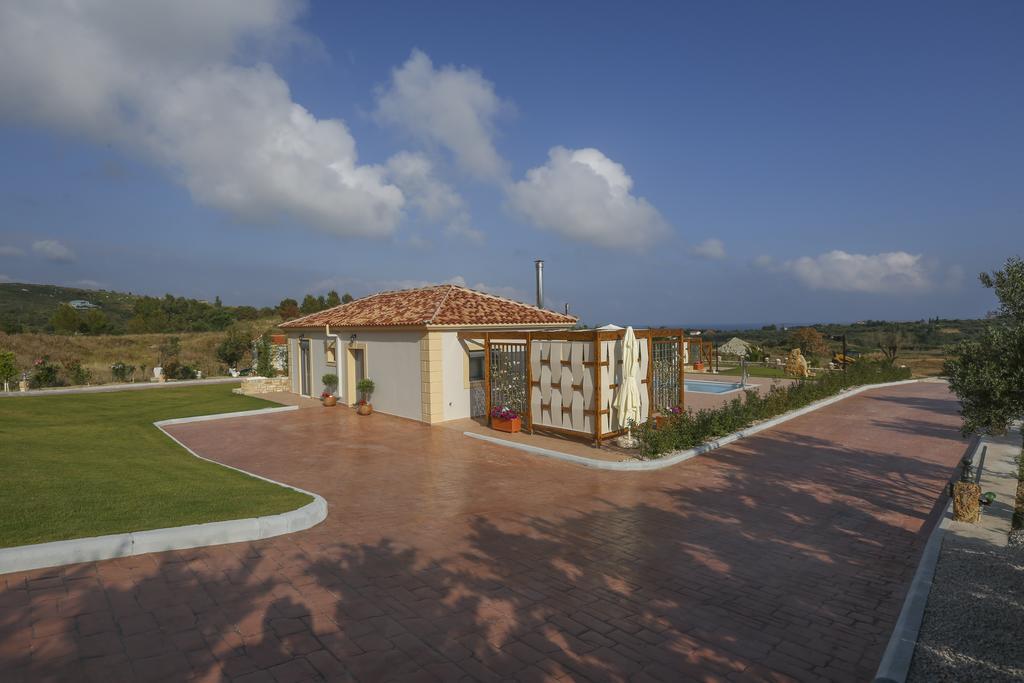 Mantzavináta Ameadros Resort מראה חיצוני תמונה