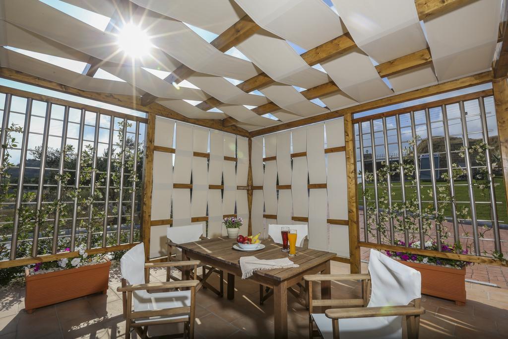Mantzavináta Ameadros Resort מראה חיצוני תמונה